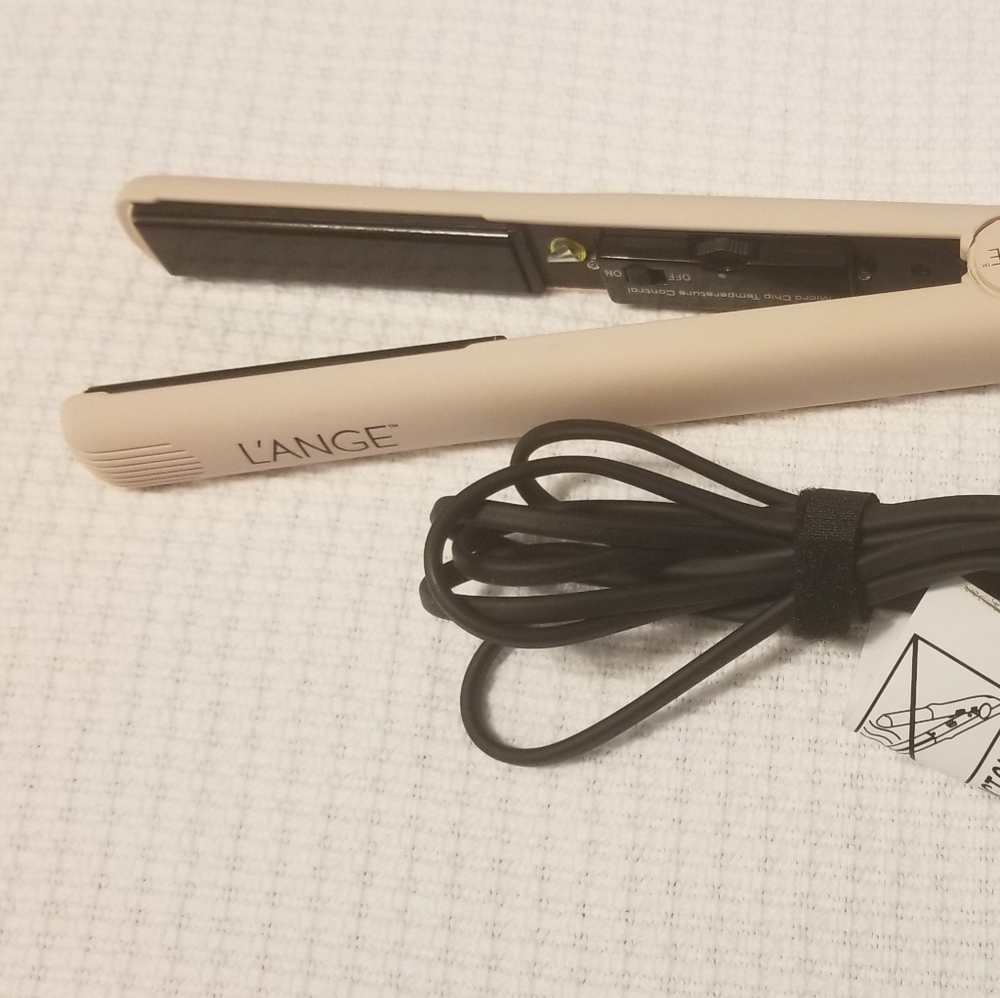 Set of 2; L'ANGE Beige Hair Straightener and L’ANGE hot brush